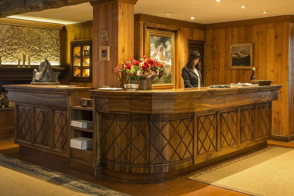 ברויל-קרוויניה Hotel Hermitage Relais & Chateaux מראה חיצוני תמונה