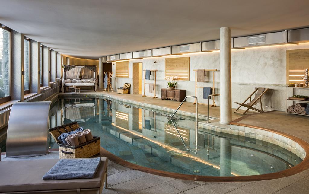ברויל-קרוויניה Hotel Hermitage Relais & Chateaux מראה חיצוני תמונה