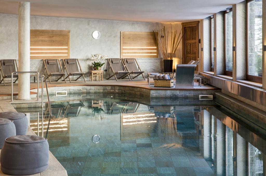 ברויל-קרוויניה Hotel Hermitage Relais & Chateaux מראה חיצוני תמונה