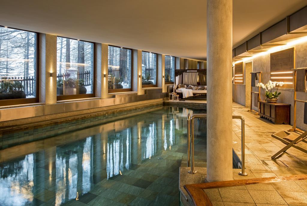 ברויל-קרוויניה Hotel Hermitage Relais & Chateaux מראה חיצוני תמונה